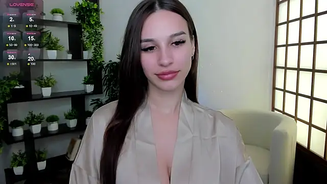 KristineBeauty online show from October 13, 2025, 8:14 am