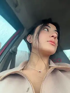 fiorella paris online show from April 15, 2026, 4:36 pm