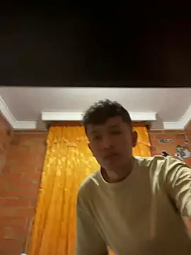 sebaxx8  online show from February 7, 2025, 5:41 am