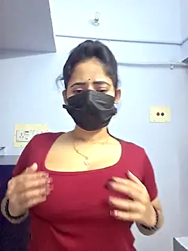 Hot honey77 online show from October 9, 2025, 5:33 pm