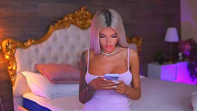 Snapshot of Juicy_Jessye chatting on June 15, 2026, 7:49 pm Juicy Jessye online show from June 15, 2026, 7:49 pm
