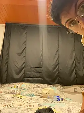 ApoloCruz online show from April 6, 2026, 1:36 am