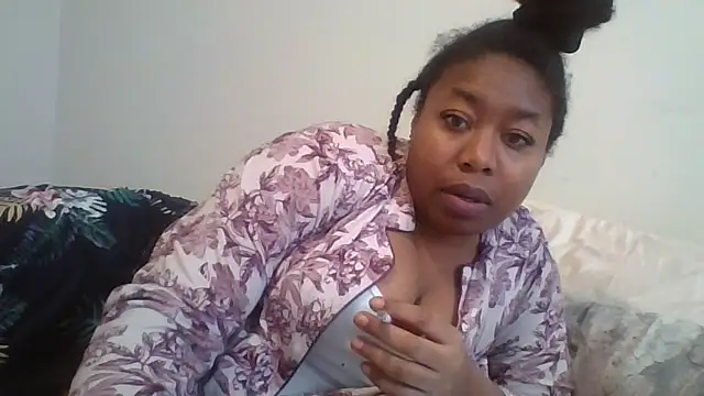 angeliquebelcali online show from February 23, 2025, 6:23 pm