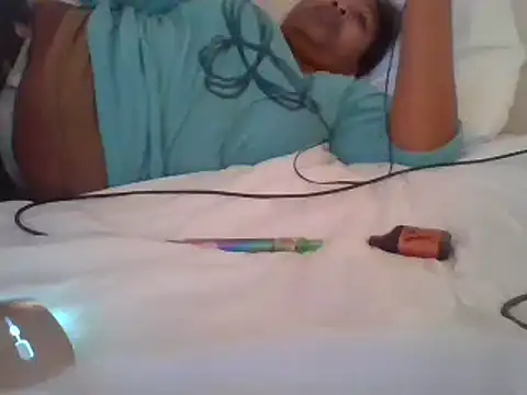 angeliquebelcali online show from March 13, 2025, 3:00 am