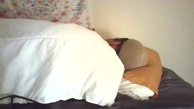 angeliquebelcali online show from October 20, 2025, 5:30 am