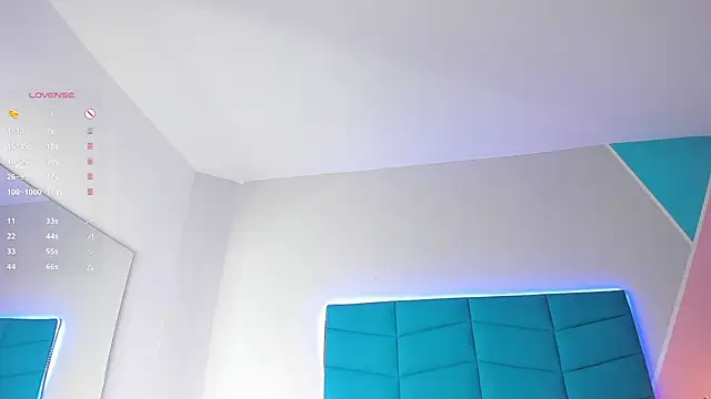 Snapshot of Luciana_brown_ chatting on March 13, 2025, 2:05 am Luciana brown online show from March 13, 2025, 2:05 am