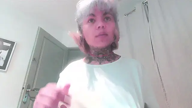 serena  vedette online show from October 6, 2025, 1:19 pm