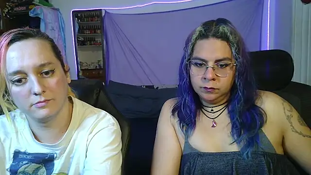 Evelan420 online show from March 9, 2026, 8:13 pm