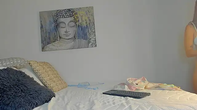Melina Cooper  online show from March 3, 2025, 3:20 pm