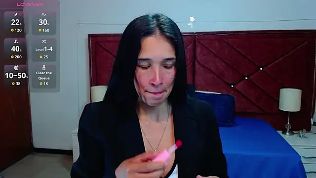 victoria adams07 online show from January 10, 2026, 1:46 pm