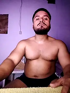 Snapshot of Ant1990 chatting on March 12, 2025, 3:35 am Ant1990 online show from March 12, 2025, 3:35 am