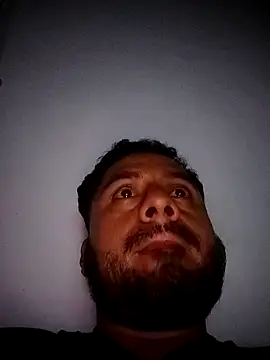 Snapshot of Ant1990 chatting on September 21, 2025, 3:30 am Ant1990 online show from September 21, 2025, 3:30 am