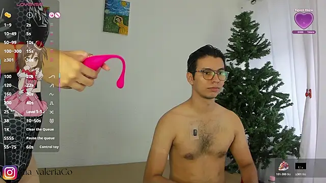 Snapshot of MarioandMia chatting on November 7, 2025, 8:20 pm MarioandMia online show from November 7, 2025, 8:20 pm