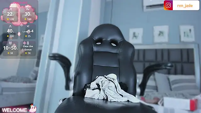 Raven jade  online show from October 27, 2025, 7:18 pm