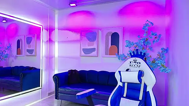 Charlotte ethan online show from October 3, 2025, 3:25 am