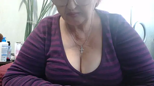 Snapshot of DeniseeRosea chatting on October 1, 2025, 7:03 am DeniseeRosea online show from October 1, 2025, 7:03 am