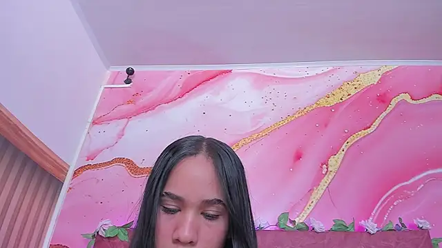 scarlett  evans  online show from September 25, 2025, 6:11 pm