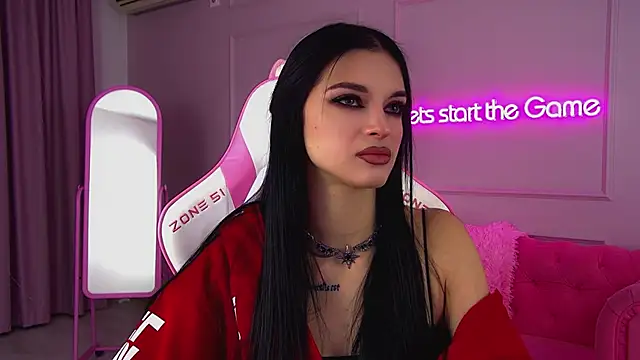 BeverlyMost online show from November 26, 2025, 6:31 pm