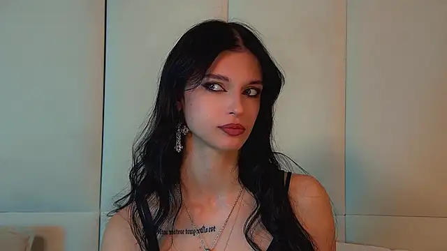 Snapshot of BeverlyMost chatting on June 13, 2026, 6:11 am BeverlyMost online show from June 13, 2026, 6:11 am