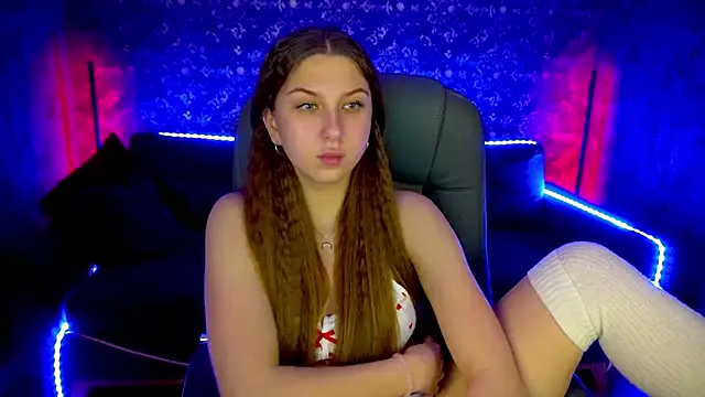 Snapshot of AureliaBliss_ chatting on January 28, 2025, 11:17 pm AureliaBliss online show from January 28, 2025, 11:17 pm