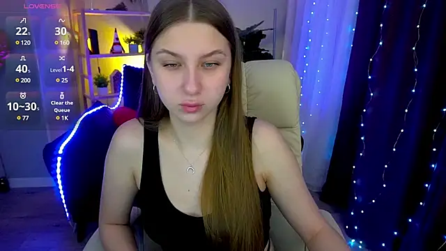 Snapshot of AureliaBliss_ chatting on February 25, 2025, 8:30 pm AureliaBliss online show from February 25, 2025, 8:30 pm