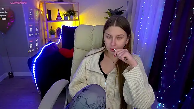 Snapshot of AureliaBliss_ chatting on February 26, 2025, 3:53 am AureliaBliss online show from February 26, 2025, 3:53 am