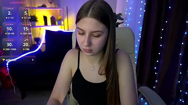 Snapshot of AureliaBliss_ chatting on March 20, 2025, 7:25 pm AureliaBliss online show from March 20, 2025, 7:25 pm