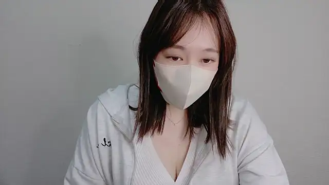 Snapshot of mio7635 chatting on June 12, 2026, 2:16 pm mio7635 online show from June 12, 2026, 2:16 pm