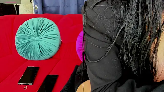 willow boobs online show from November 5, 2025, 4:40 pm