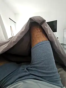 j0nathan00 online show from January 26, 2025, 5:23 pm