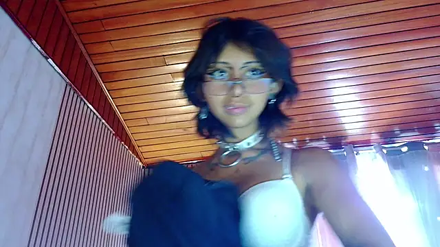 verhona vlad online show from February 3, 2025, 6:28 pm