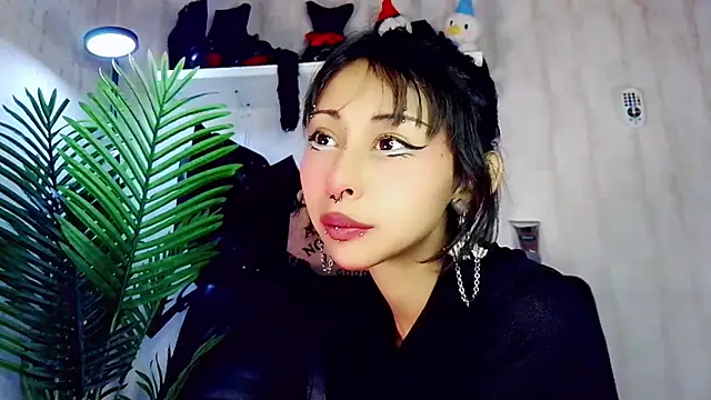 verhona vlad online show from March 4, 2025, 12:22 pm