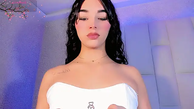 Angeles Busst online show from September 26, 2025, 8:57 pm