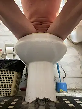 Snapshot of aebaleek2505 chatting on February 15, 2025, 2:11 pm aebaleek2505 online show from February 15, 2025, 2:11 pm