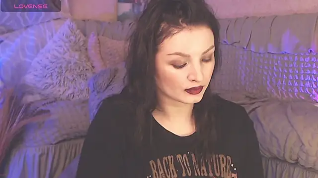 BritneyBarker online show from January 3, 2025, 2:32 am