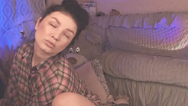 BritneyBarker online show from March 11, 2025, 1:37 am