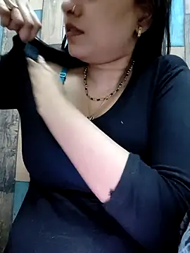 cute IndianBabe online show from April 2, 2026, 1:14 am