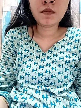 Snapshot of cute_IndianBabe chatting on May 5, 2026, 3:14 am cute IndianBabe online show from May 5, 2026, 3:14 am