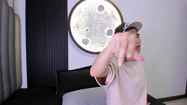 Martshall09 online show from October 10, 2025, 9:14 pm