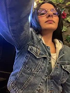 ruby  00 online show from March 6, 2025, 11:53 pm