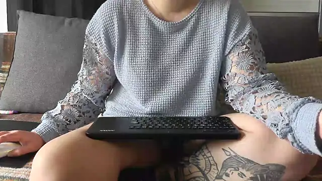 bunnyfox420 online show from March 14, 2026, 4:23 pm