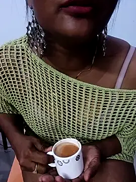 Snapshot of Vedha_Vedhika chatting on March 15, 2025, 7:59 pm Vedha Vedhika online show from March 15, 2025, 7:59 pm