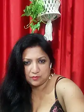 horny lizia online show from November 15, 2025, 4:47 pm