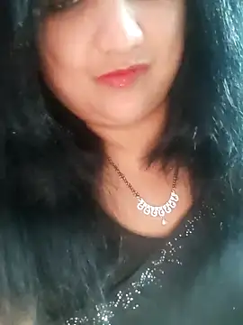 horny lizia online show from April 11, 2026, 4:33 pm