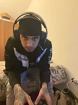 tony51753 online show from January 24, 2025, 7:07 pm