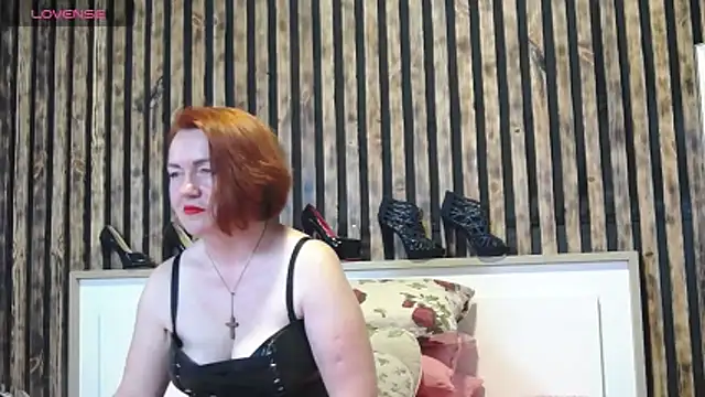 Alis Lovi online show from May 11, 2026, 9:59 am
