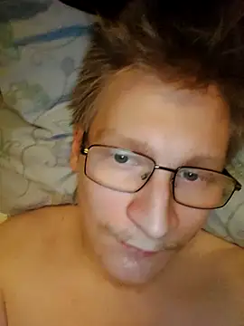 Snapshot of Arttuforyounakedboy chatting on February 28, 2026, 4:02 am Arttuforyounakedboy online show from February 28, 2026, 4:02 am