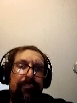 Johndis805 online show from October 27, 2025, 4:44 pm