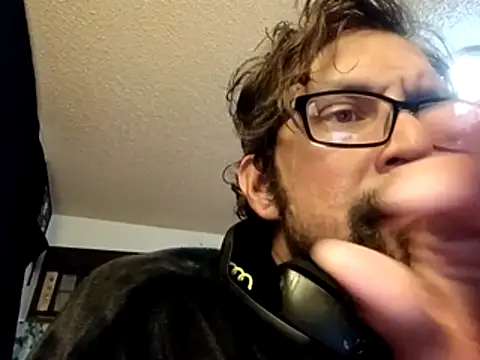 Johndis805 online show from October 28, 2025, 10:30 am