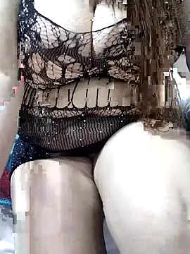 Snapshot of Moza-masriya5 chatting on March 28, 2026, 7:46 pm Moza-masriya5 online show from March 28, 2026, 7:46 pm